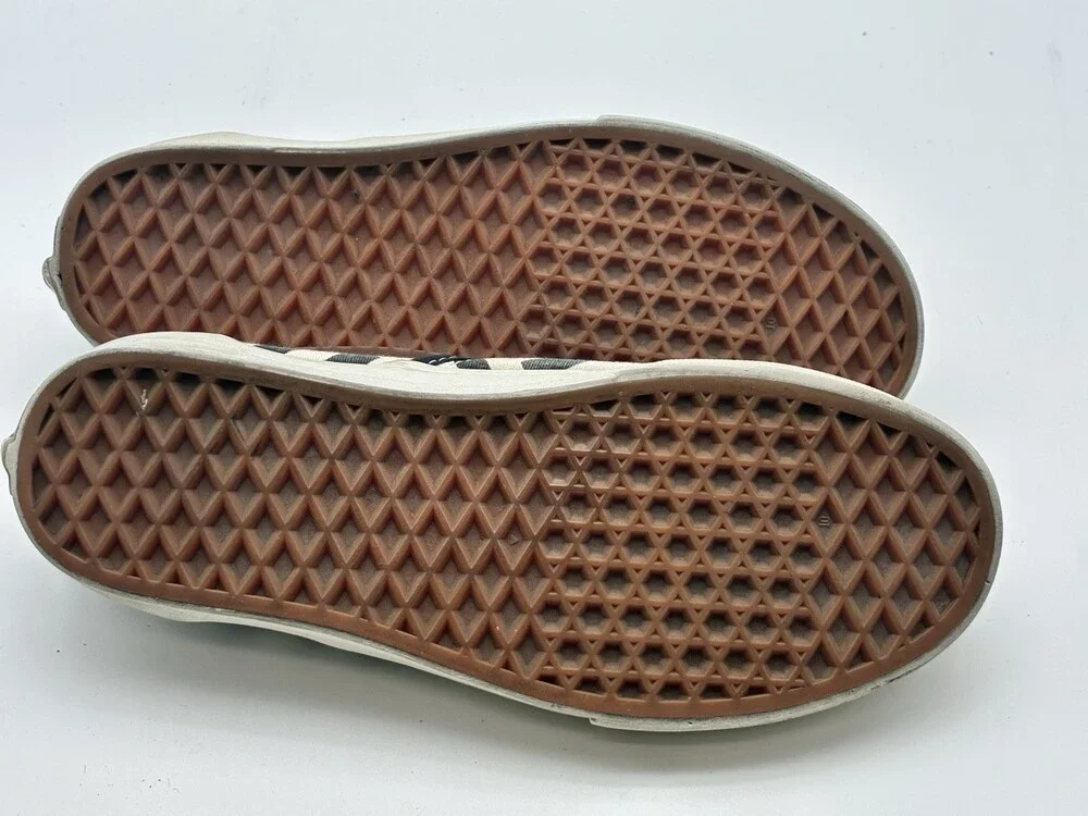 Vans Classic Slip-On Black White Chevron Zig Zag Canvas Shoes Men’s 6 Womens 7.5